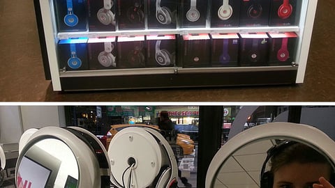RadioShack Interactive Headphone Display
