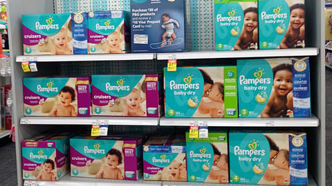 Meijer Pampers 'Road to Glory' Endcap
