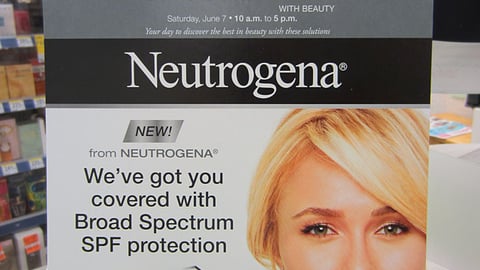 Neutrogena Walgreens 'SaturDate' Counter Card