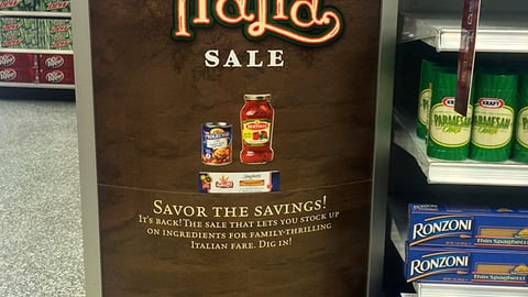 Publix 'Viva Italia' Stanchion