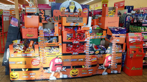 Mars Family Dollar Halloween Spectacular