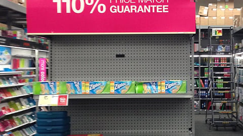 Staples '110% Price Match Guarantee' Endcap