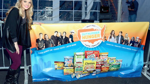 General Mills 'Outnumber Hunger' Concert Activity