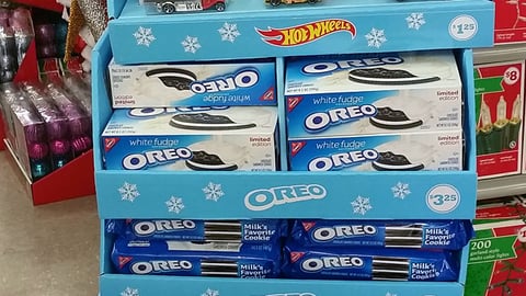 Oreo Family Dollar 'Sweeten Your Holiday' Floorstand