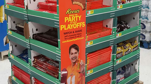 Reese's Walmart 'Game Time' Pallet Display