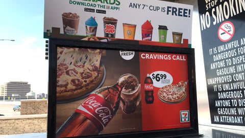 7-Eleven '7Rewards' Frame Topper