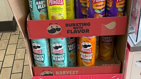 7-Eleven Pringles Mexican Street Corn Floorstand